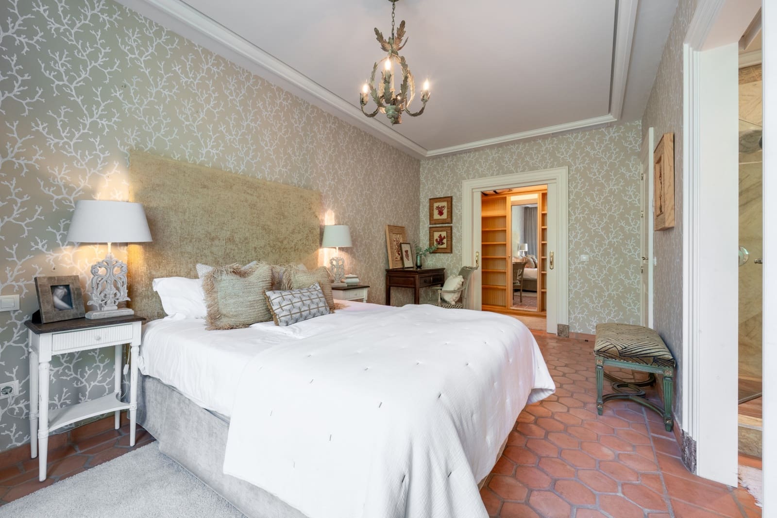 8 soveværelse Villa til salg i Guadalmina med swimmingpool garage - € 7.500.000 (Ref: 9303327)