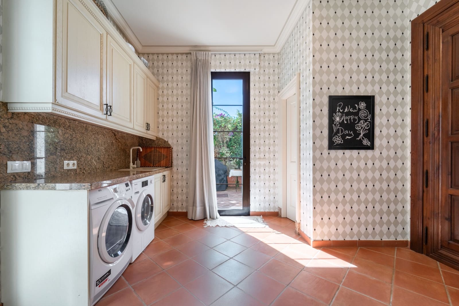 8 soveværelse Villa til salg i Guadalmina med swimmingpool garage - € 7.500.000 (Ref: 9303327)