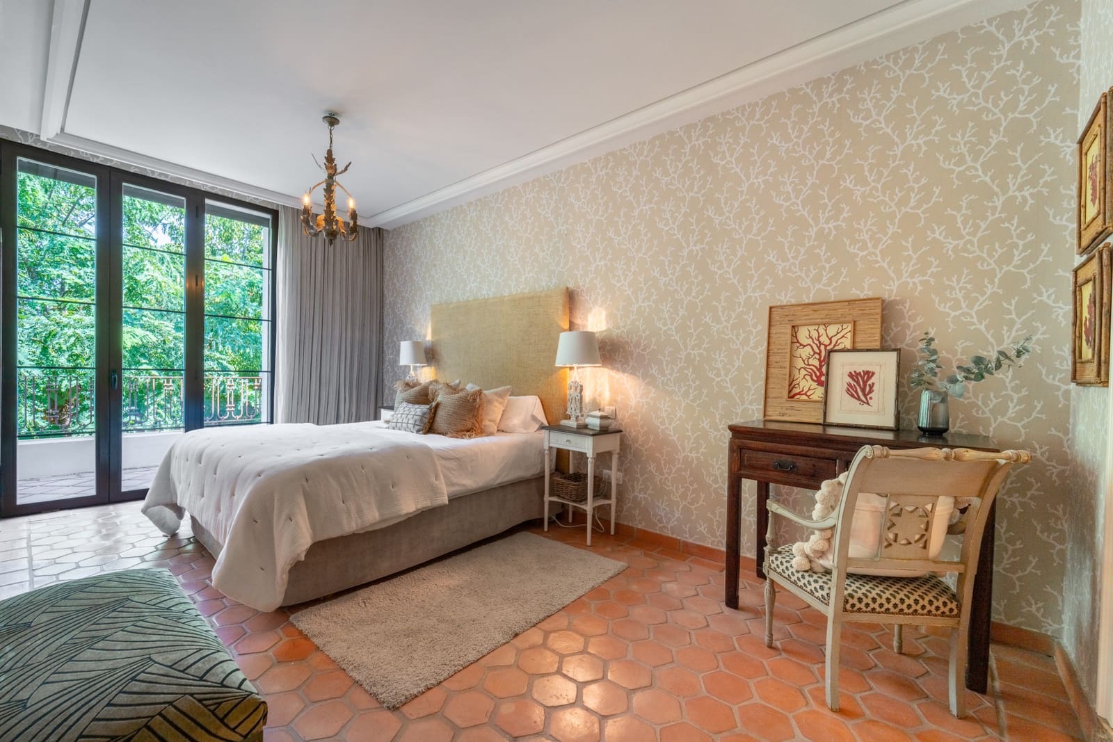 8 soveværelse Villa til salg i Guadalmina med swimmingpool garage - € 7.500.000 (Ref: 9303327)