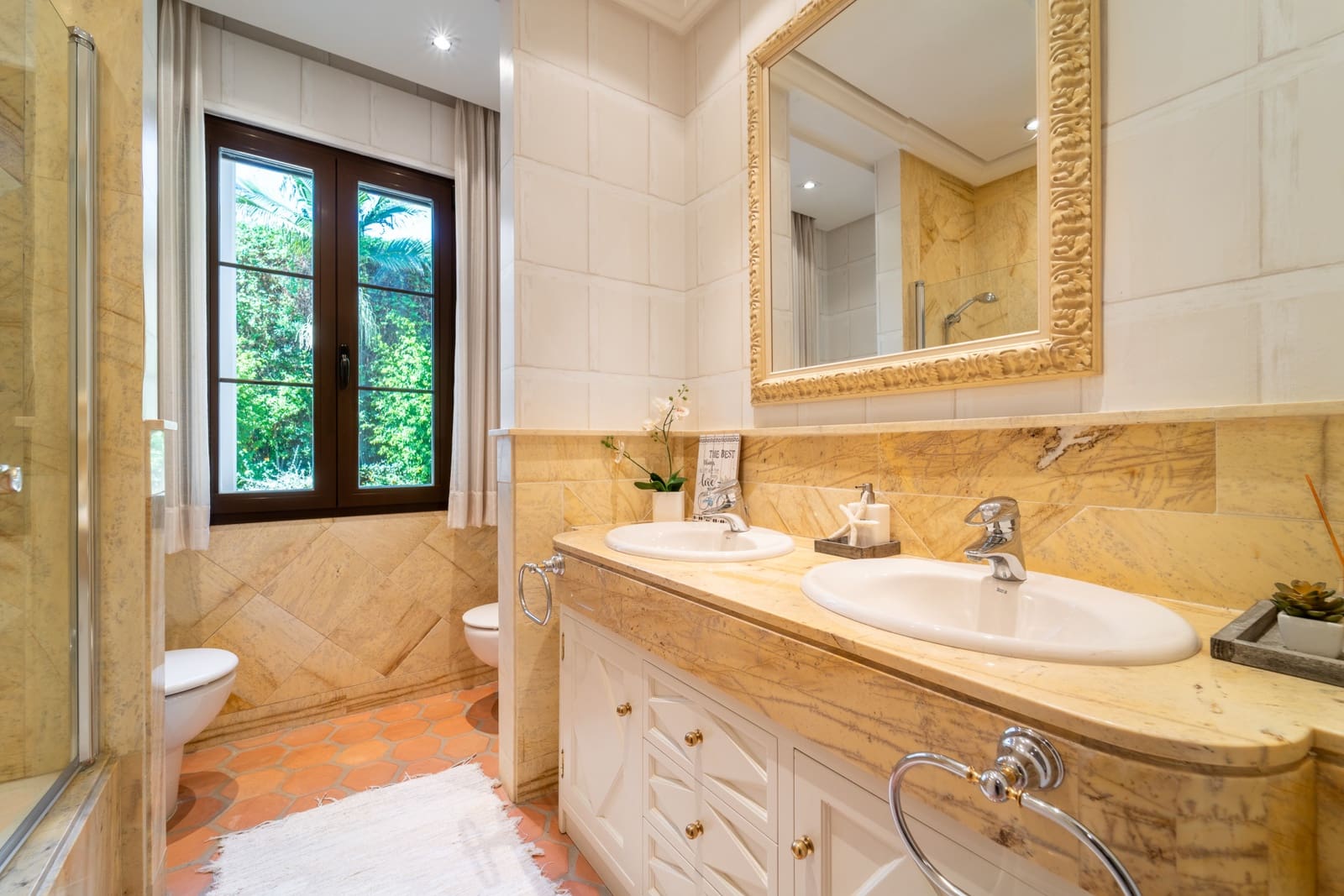 8 soveværelse Villa til salg i Guadalmina med swimmingpool garage - € 7.500.000 (Ref: 9303327)