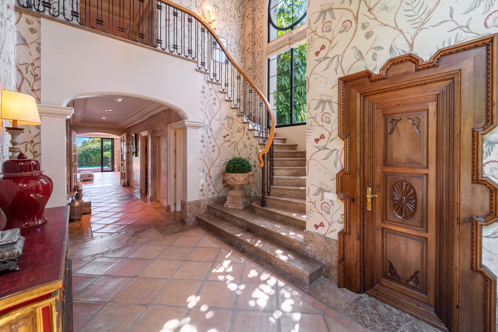 8 soveværelse Villa til salg i Guadalmina med swimmingpool garage - € 7.500.000 (Ref: 9303327)