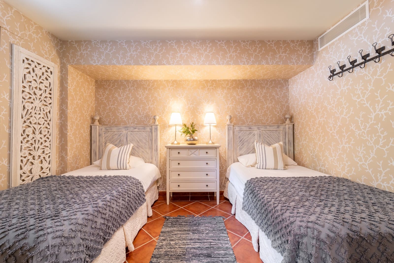 8 soveværelse Villa til salg i Guadalmina med swimmingpool garage - € 7.500.000 (Ref: 9303327)