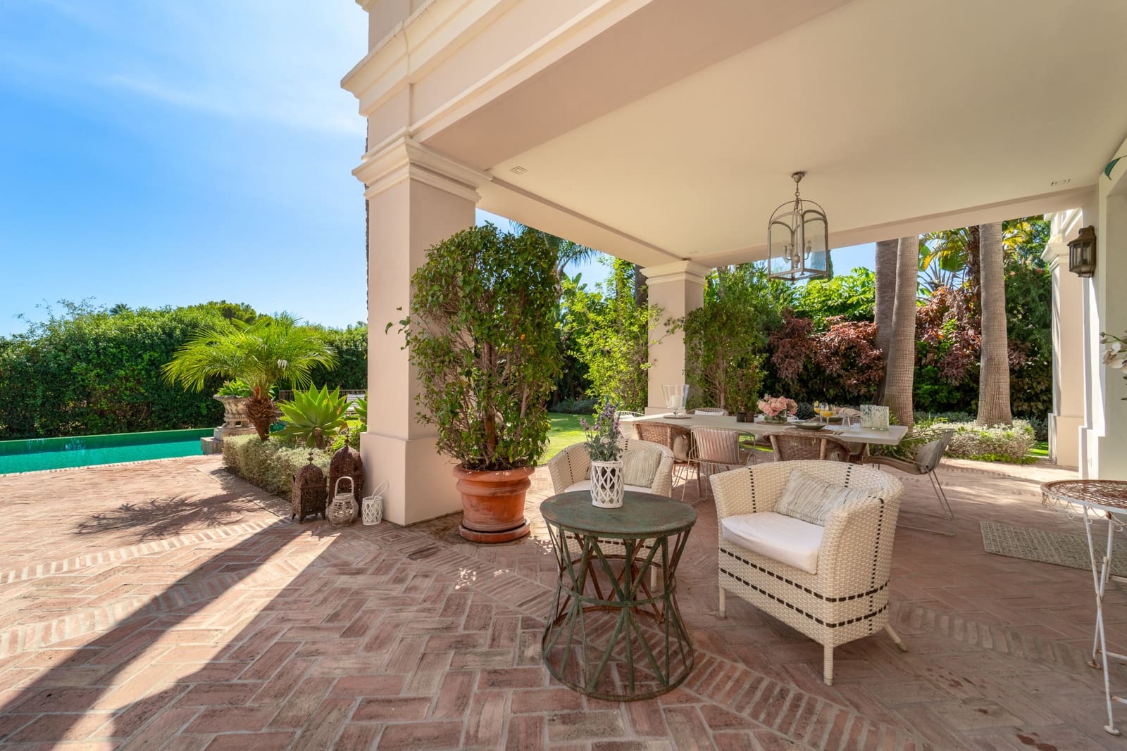 8 soveværelse Villa til salg i Guadalmina med swimmingpool garage - € 7.500.000 (Ref: 9303327)