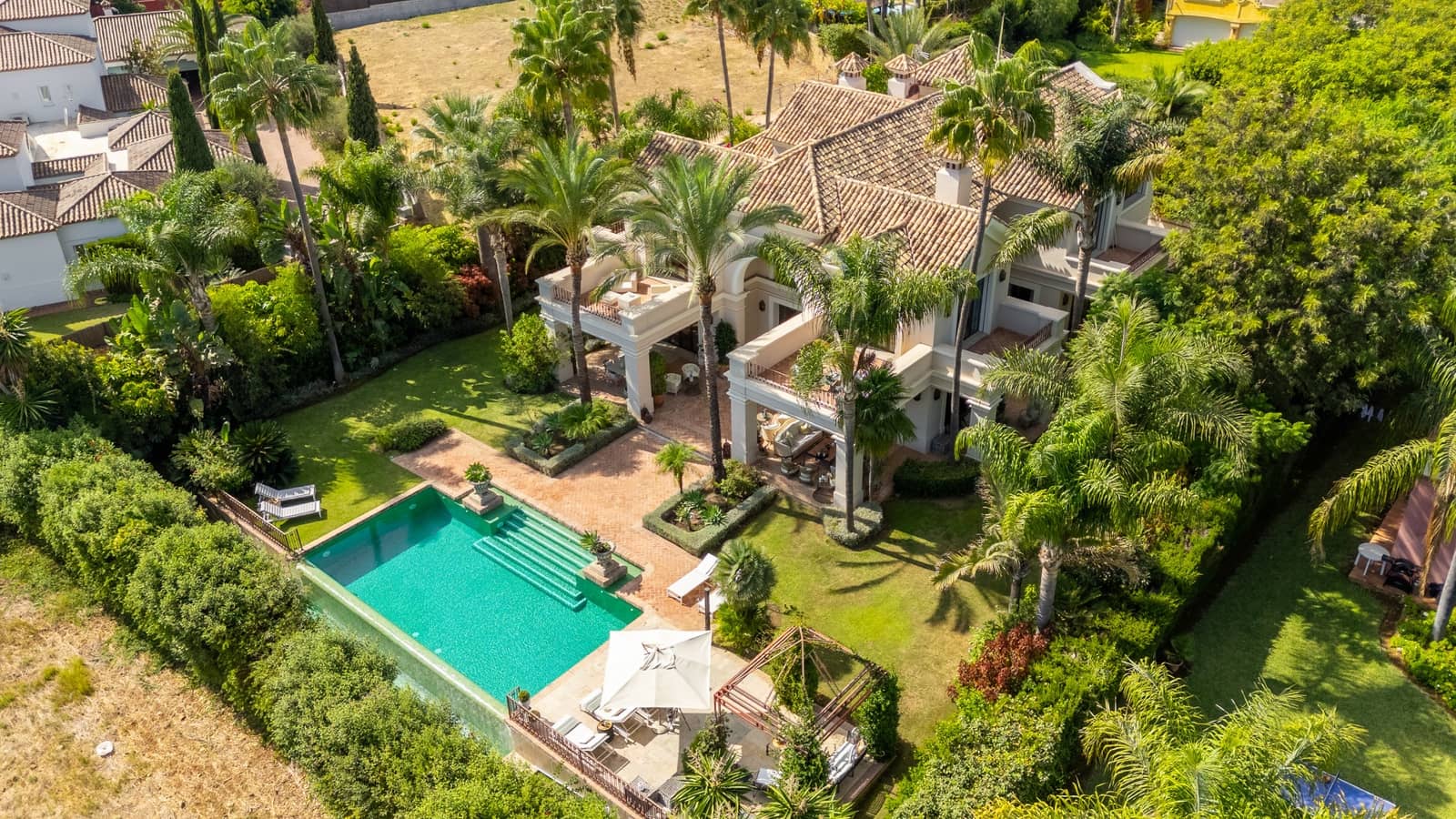 8 soveværelse Villa til salg i Guadalmina med swimmingpool garage - € 7.500.000 (Ref: 9303327)