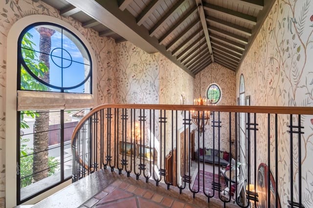 Chalet de 8 habitaciones en Guadalmina Baja, Marbella en venta con piscina garaje - 7.500.000 € (Ref: 9303327)