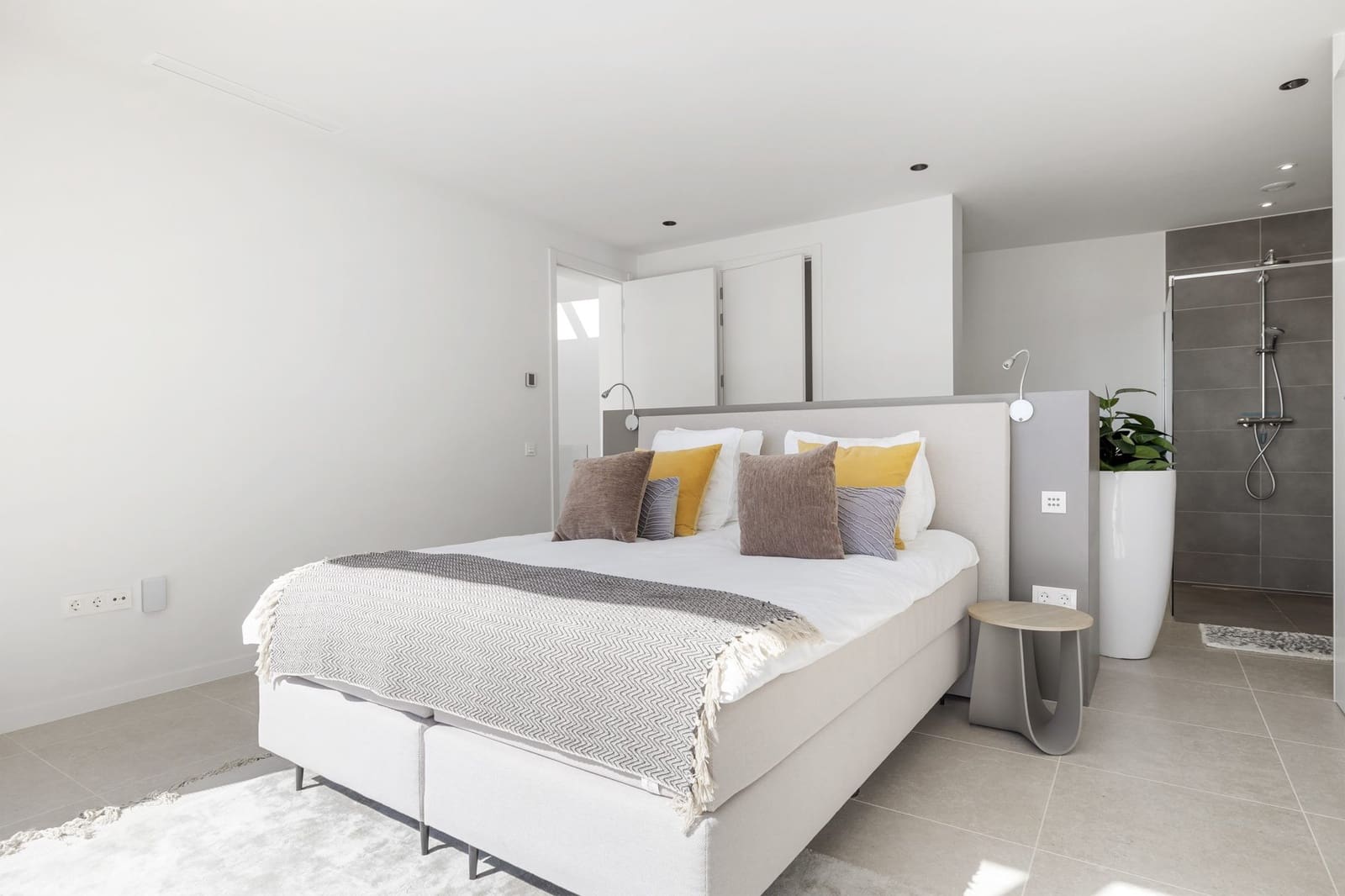 5 quarto Moradia para venda em Benahavis com piscina garagem - 4 950 000 € (Ref: 9303328)