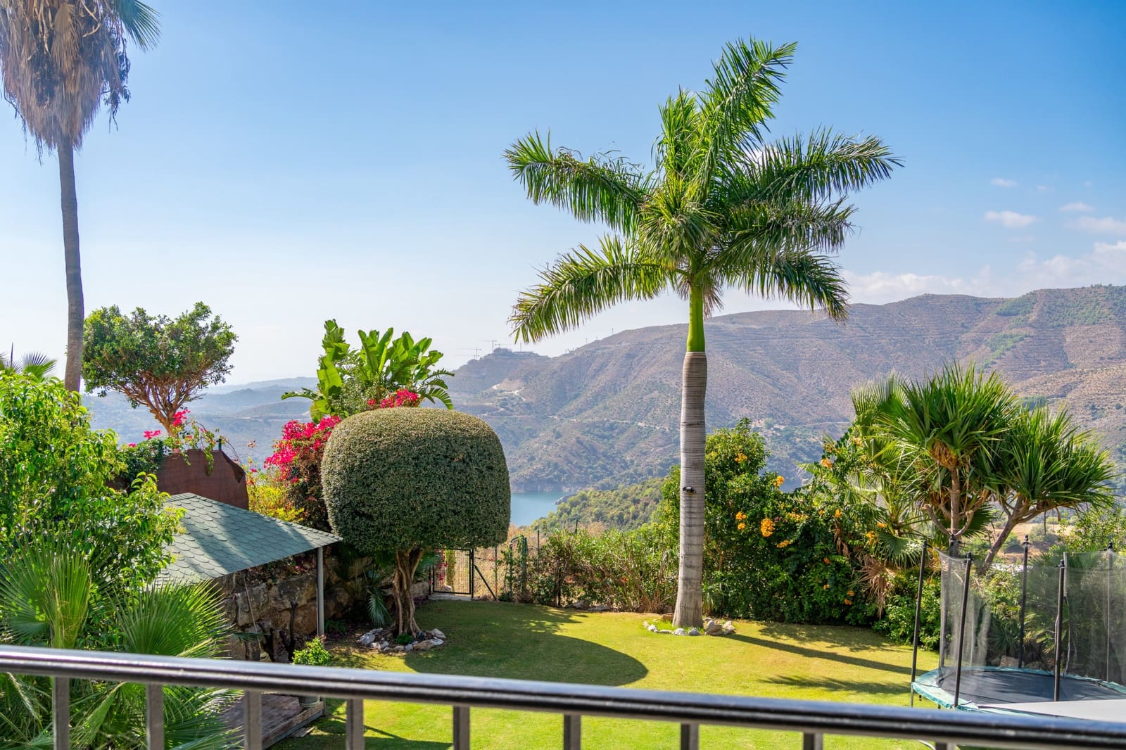 3 chambre Villa/Maison à vendre à Istan avec piscine garage - 1 695 000 € (Ref: 9303329)