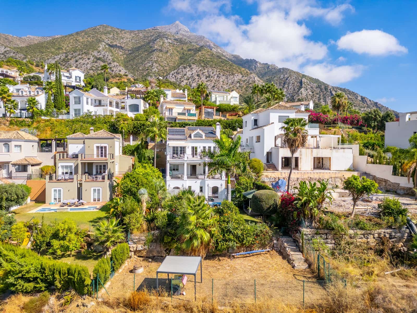 3 chambre Villa/Maison à vendre à Istan avec piscine garage - 1 695 000 € (Ref: 9303329)