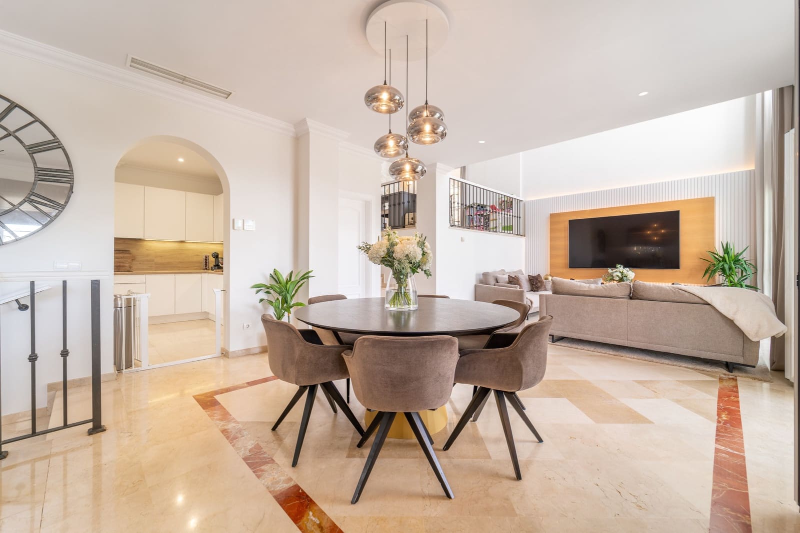 3 quarto Moradia para venda em Istan com piscina garagem - 1 695 000 € (Ref: 9303329)