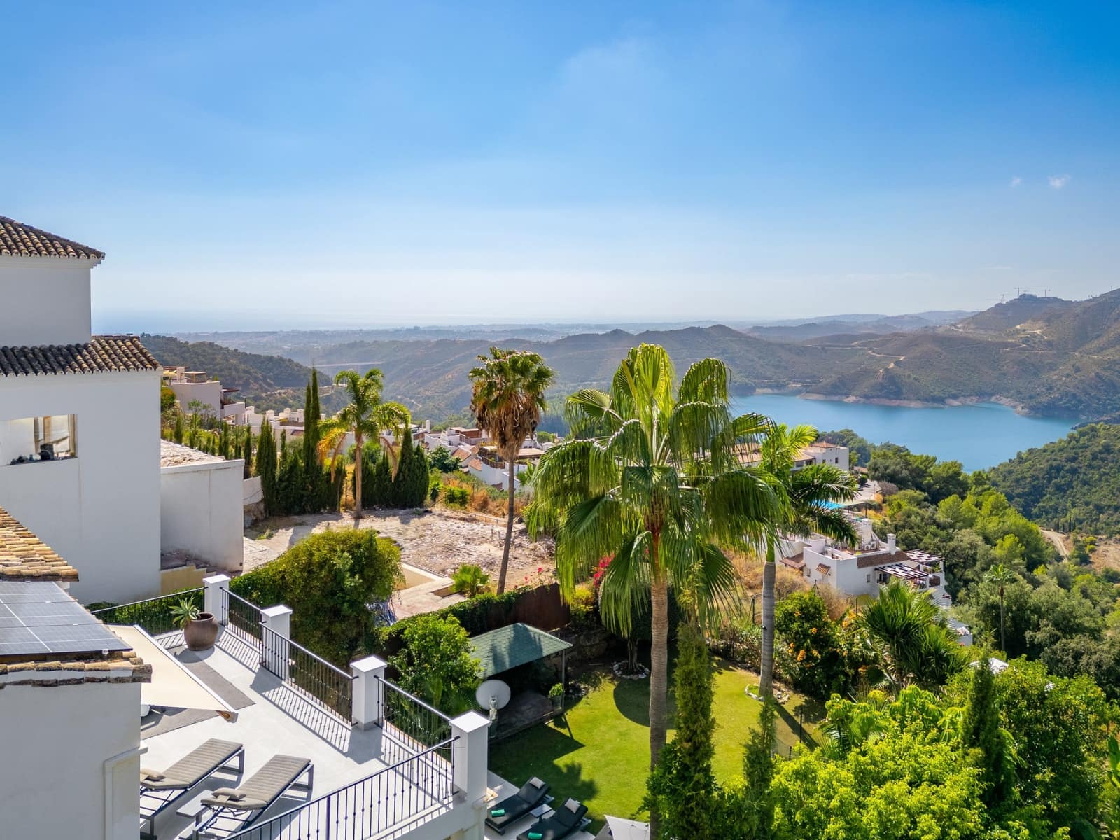 3 quarto Moradia para venda em Istan com piscina garagem - 1 695 000 € (Ref: 9303329)