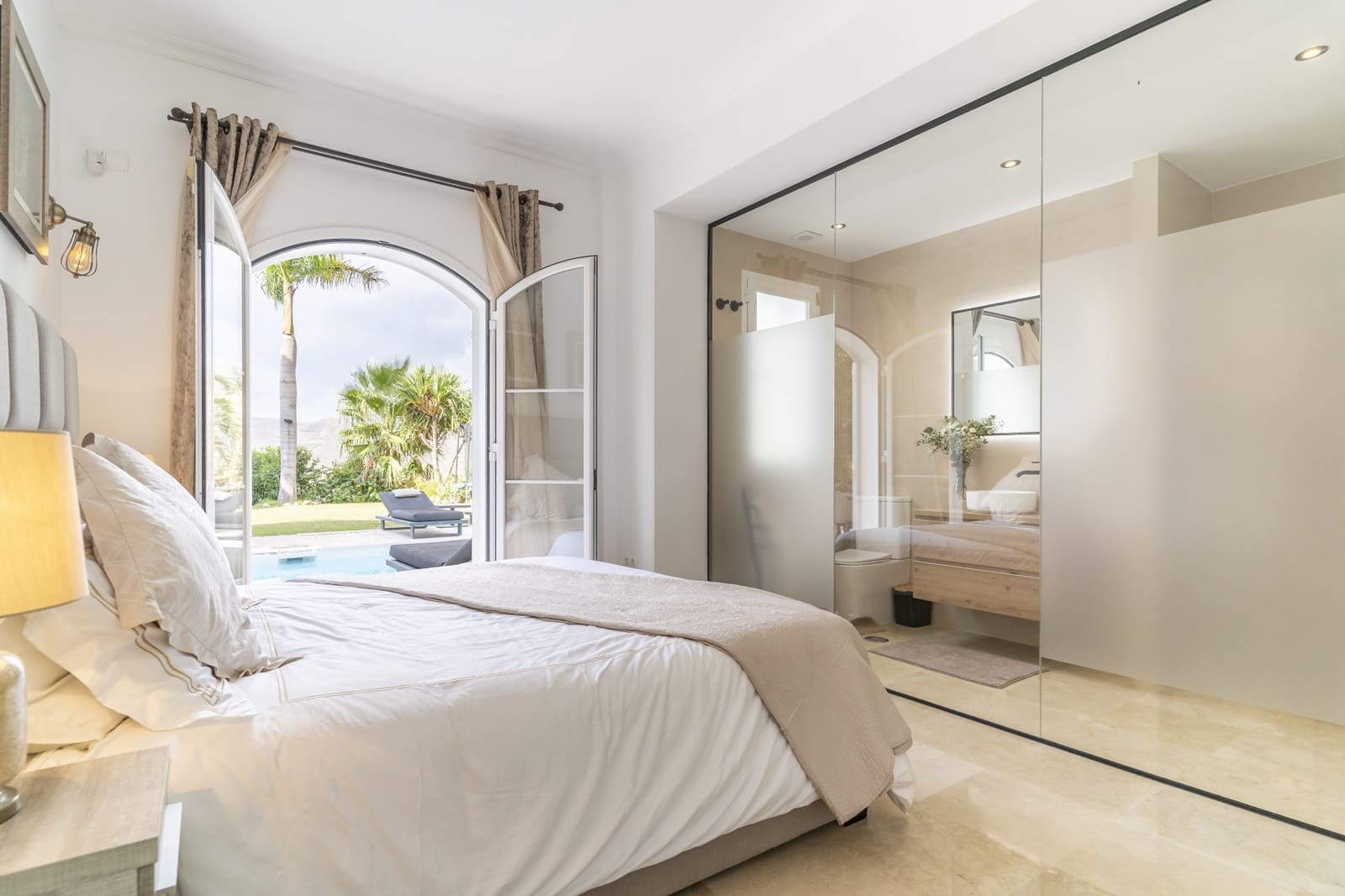 4 camera da letto Villa in vendita in Istan con piscina garage - 1.650.000 € (Rif: 9303329)