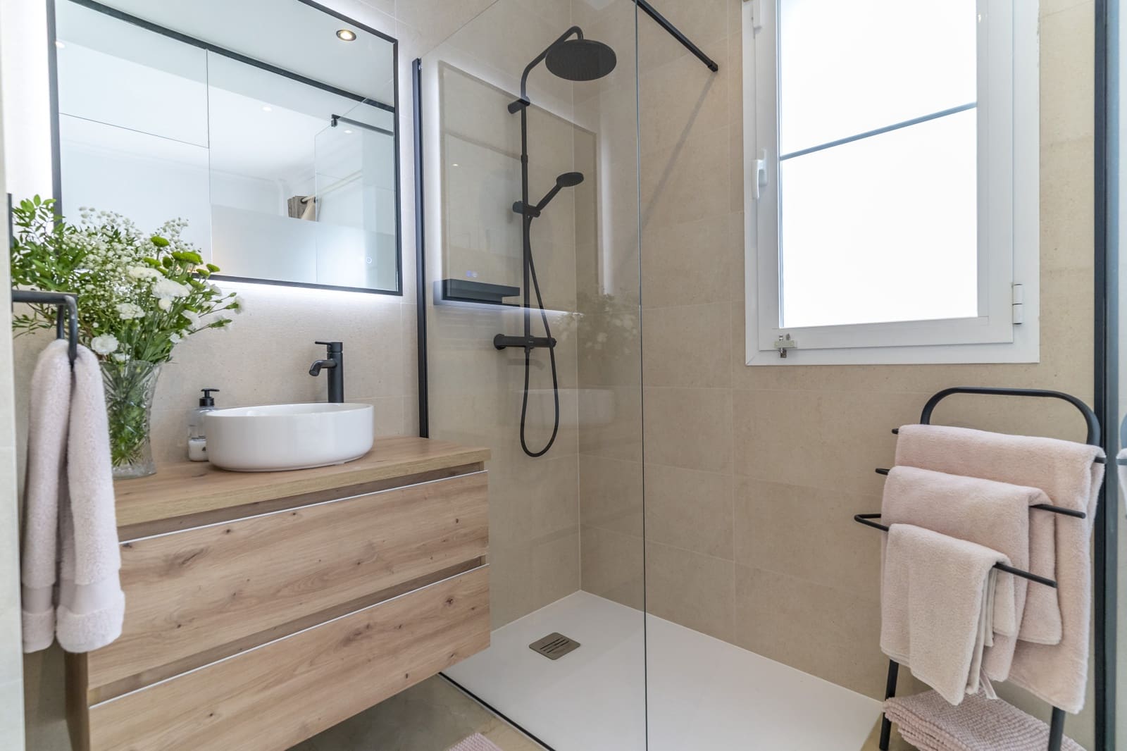4 camera da letto Villa in vendita in Istan con piscina garage - 1.650.000 € (Rif: 9303329)