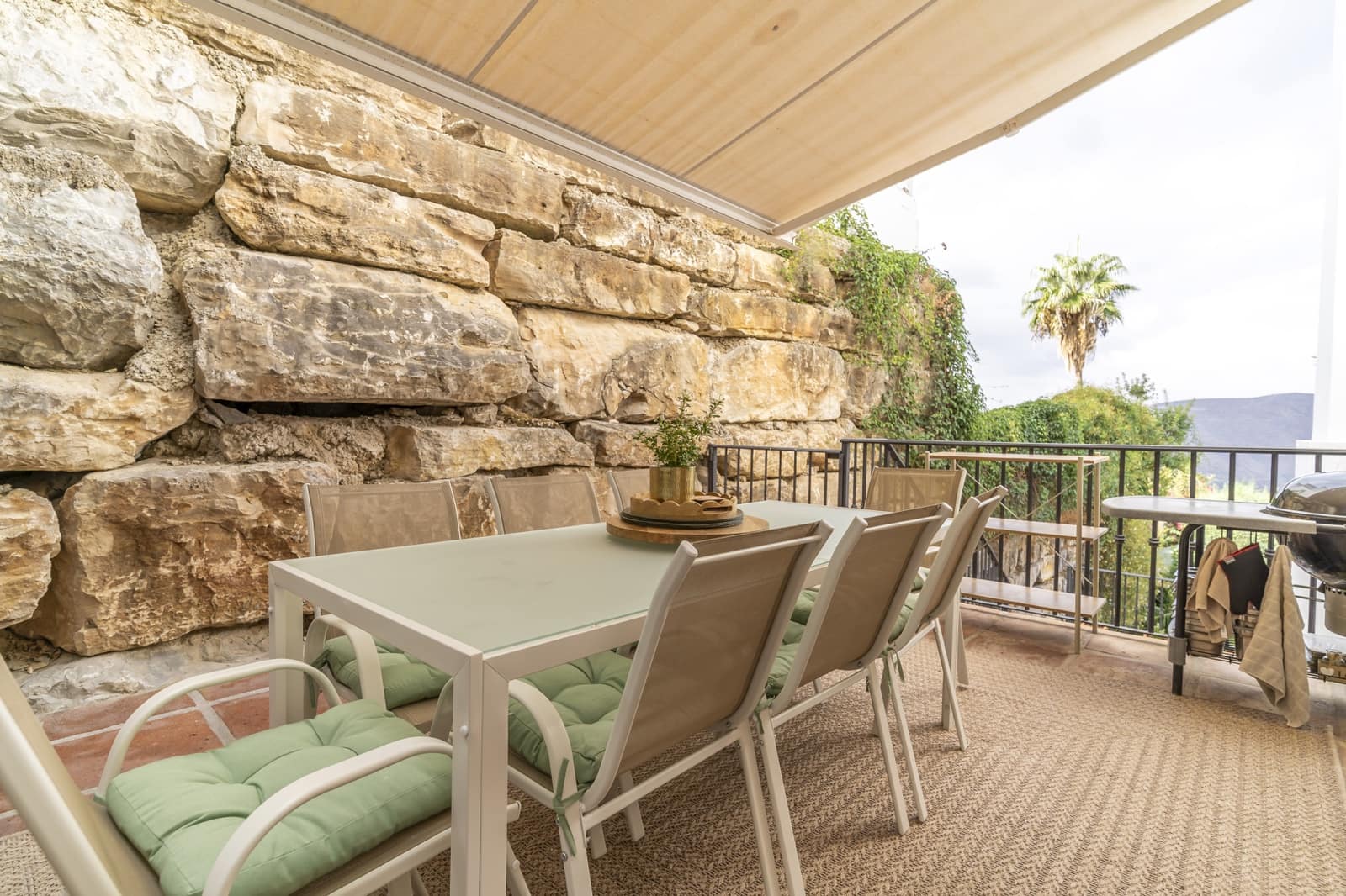 4 camera da letto Villa in vendita in Istan con piscina garage - 1.650.000 € (Rif: 9303329)