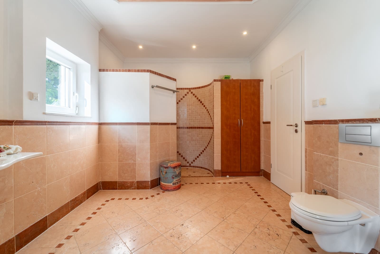 5 soveværelse Villa til salg i Marbella med swimmingpool garage - € 1.695.000 (Ref: 9303331)