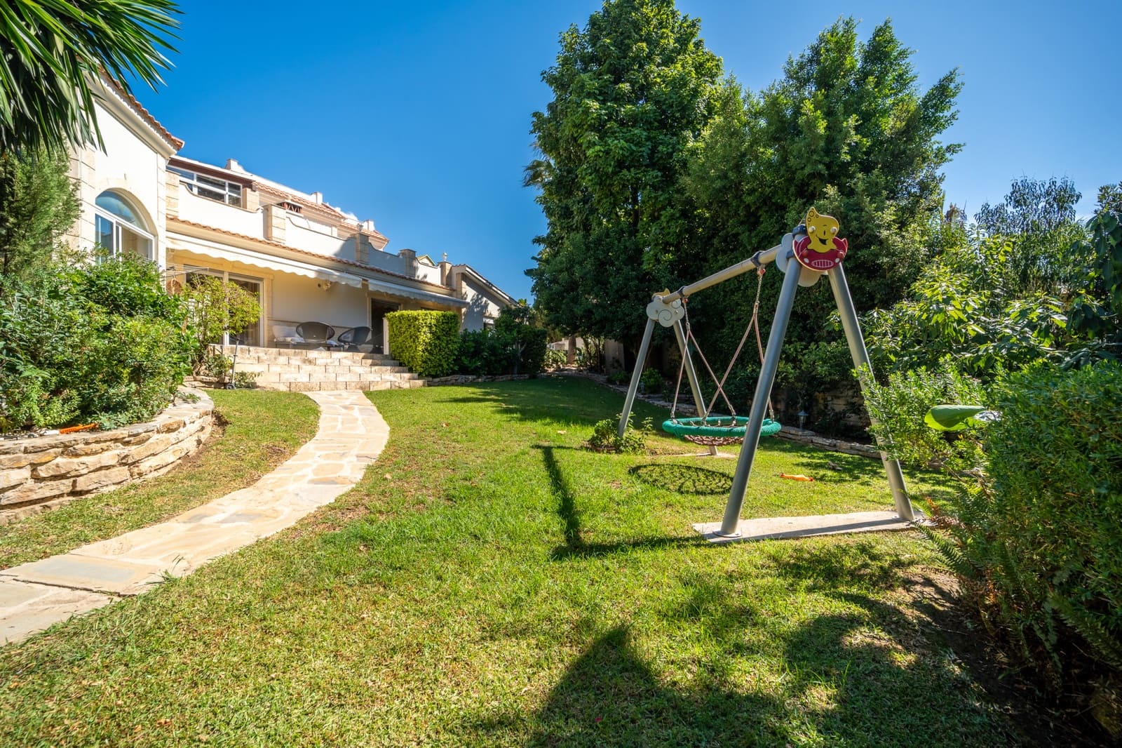 5 soveværelse Villa til salg i Marbella med swimmingpool garage - € 1.695.000 (Ref: 9303331)