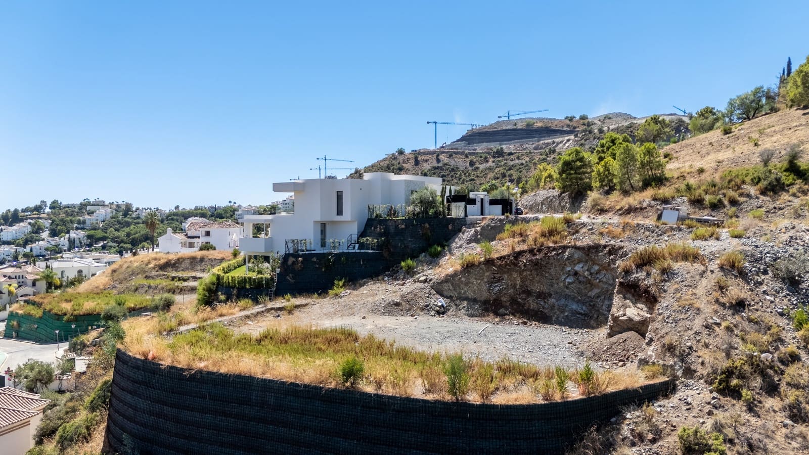 Byggegrund til salg i Benahavis - € 1.900.000 (Ref: 9303332)