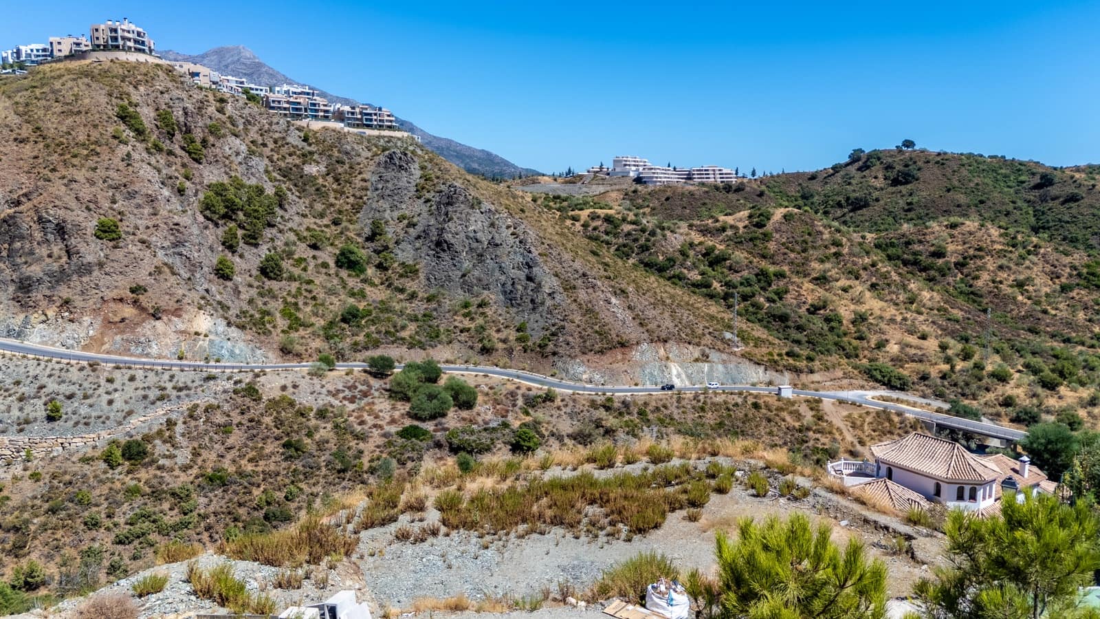 Bouwgrond te koop in Benahavis - € 1.695.000 (Ref: 9303332)