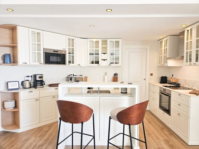 2 Zimmer Apartment zu vermieten in Marbella mit Garage - 4.500 € (Ref: 9312036)