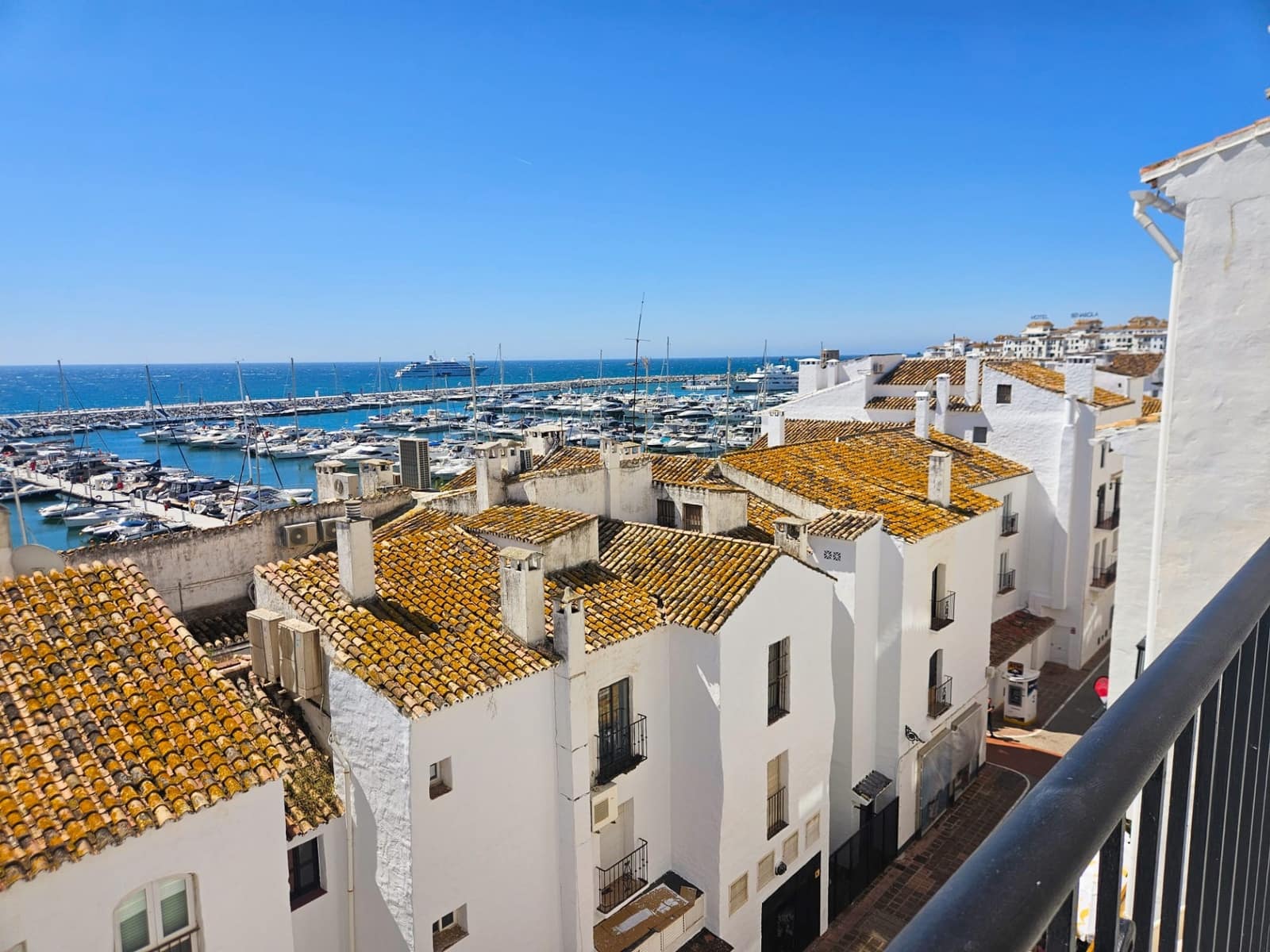 2 Zimmer Apartment zu vermieten in Marbella mit Garage - 4.500 € (Ref: 9312036)