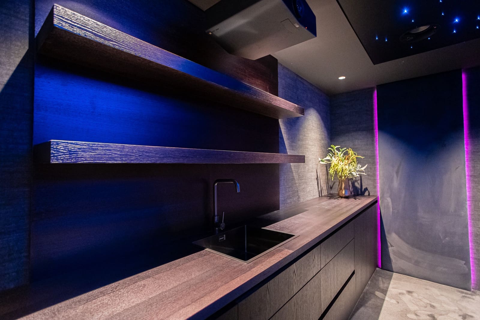 7 bedroom Villa for sale in Marbella with pool garage - € 8,750,000 (Ref: 9312601)