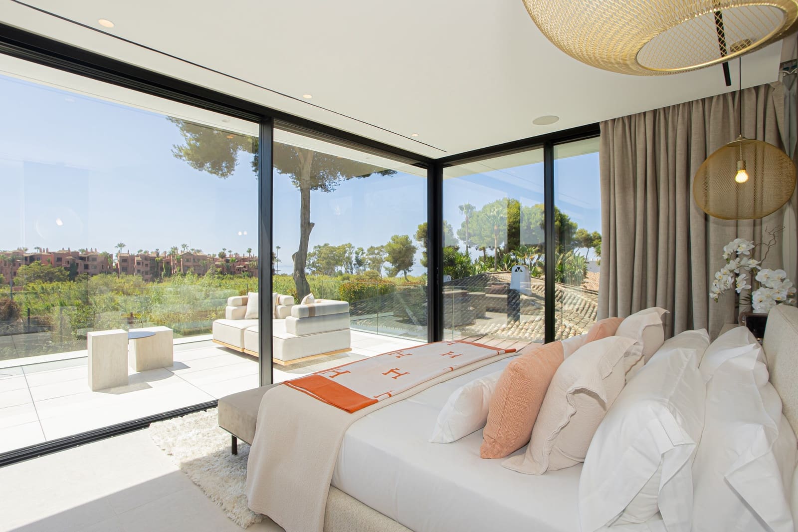 6 bedroom Villa for sale in Marbella with pool garage - € 8,750,000 (Ref: 9312601)
