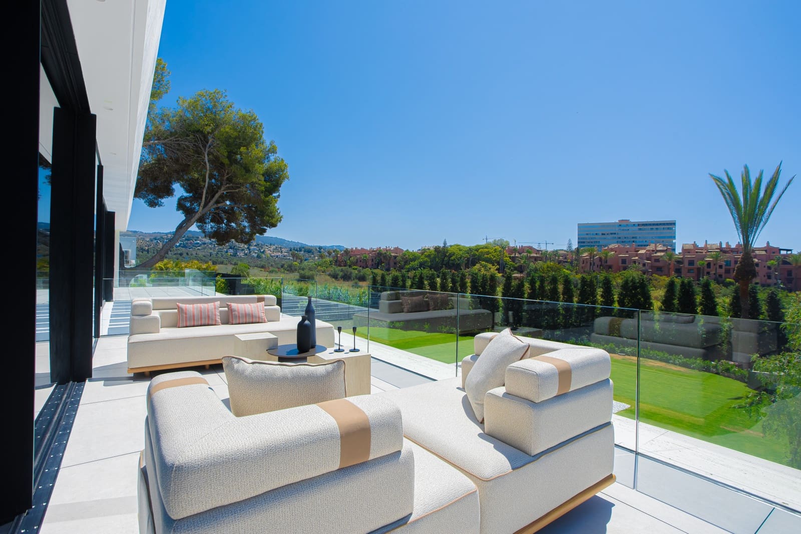 6 bedroom Villa for sale in Marbella with pool garage - € 8,750,000 (Ref: 9312601)