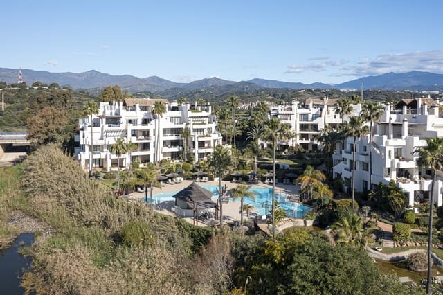 3 sypialnia Apartament na sprzedaż w Estepona z basenem garażem - 1 995 000 € (Ref: 9317663)