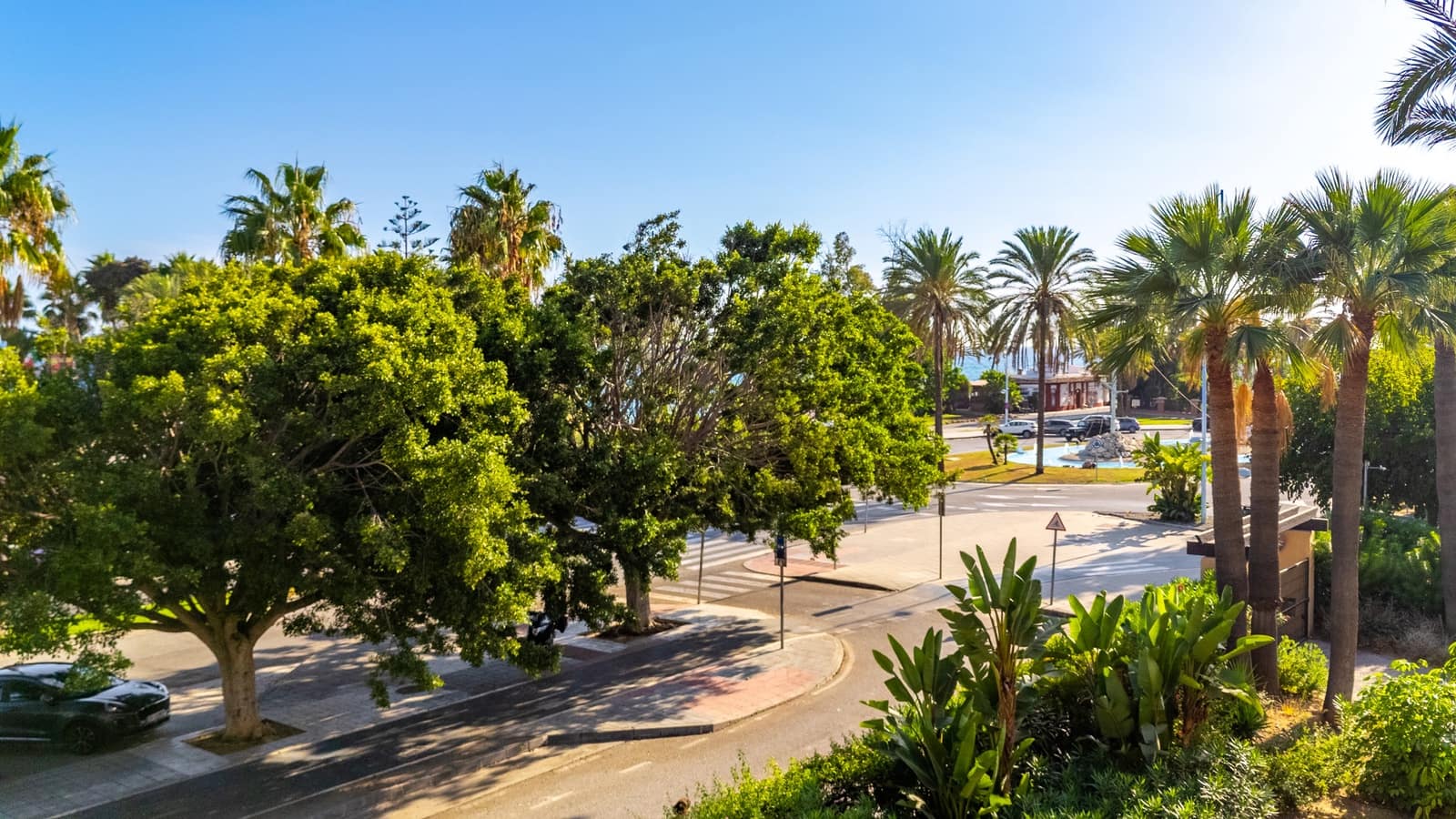 2 bedroom Apartment for sale in San Pedro de Alcantara with pool garage - € 795,000 (Ref: 9317664)