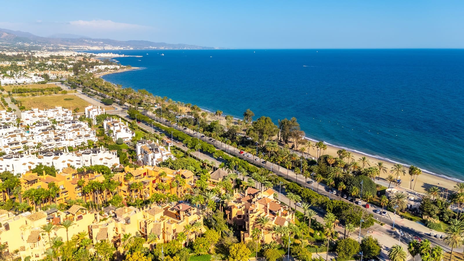 2 bedroom Apartment for sale in San Pedro de Alcantara with pool garage - € 795,000 (Ref: 9317664)