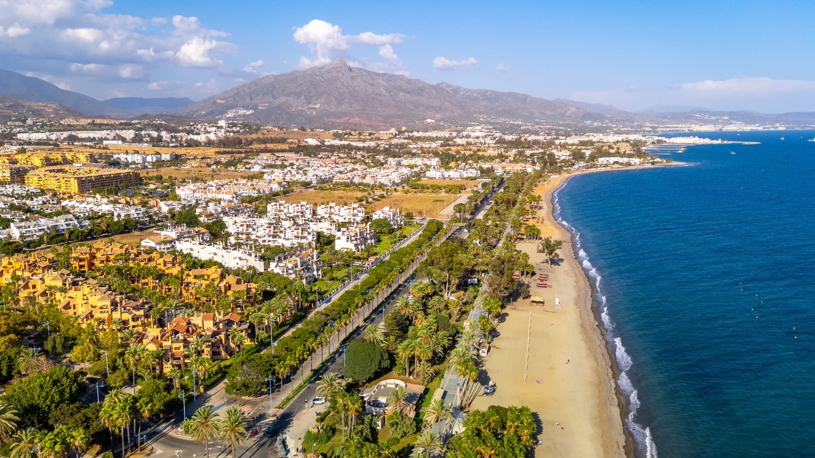 2 bedroom Apartment for sale in San Pedro de Alcantara with pool garage - € 795,000 (Ref: 9317664)