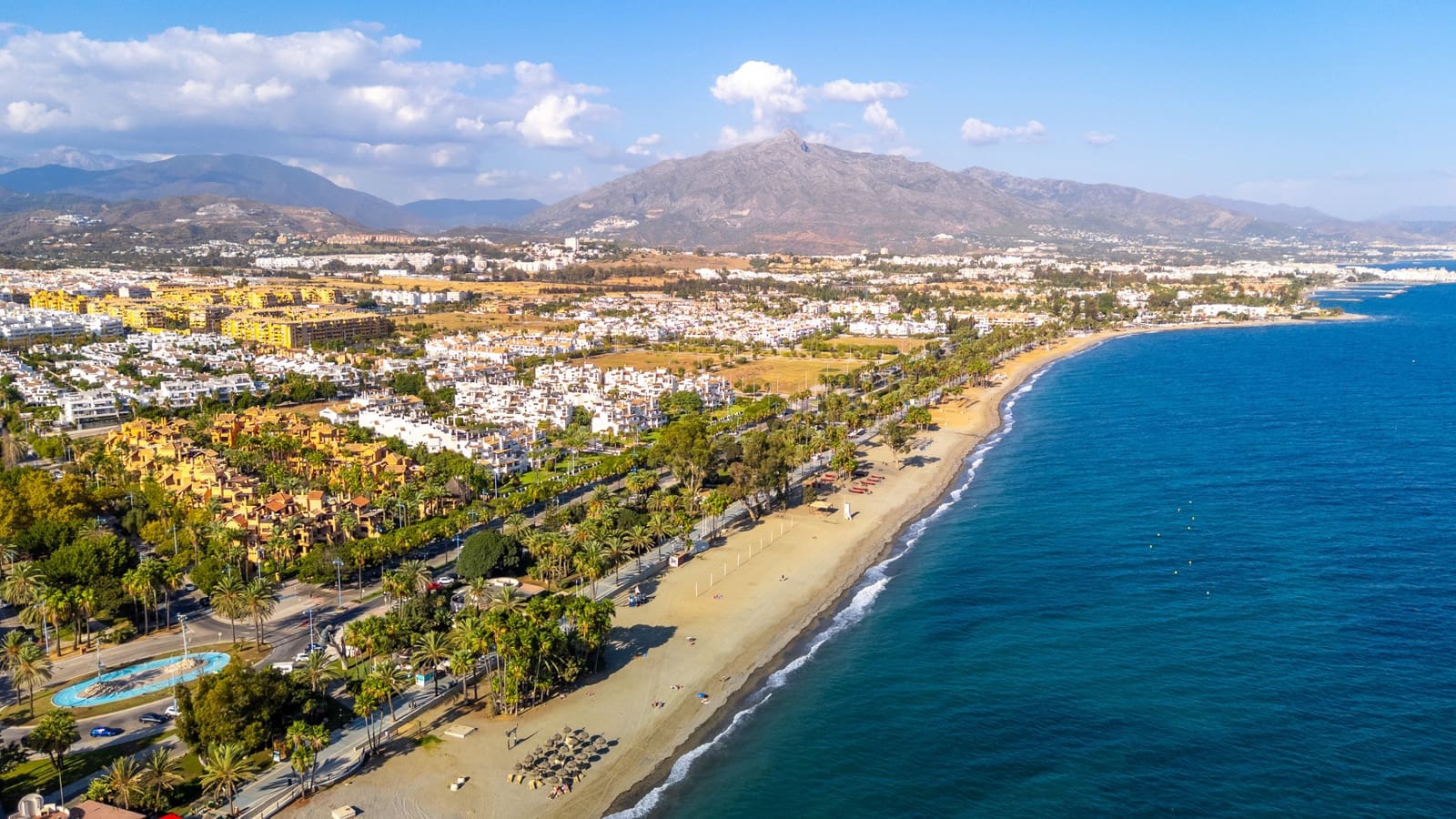 2 bedroom Apartment for sale in San Pedro de Alcantara with pool garage - € 795,000 (Ref: 9317664)