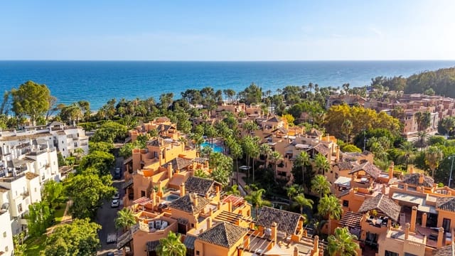 2 sovrum Lägenhet till salu i San Pedro de Alcantara, Marbella med pool garage - 795 000 € (Ref: 9317664)