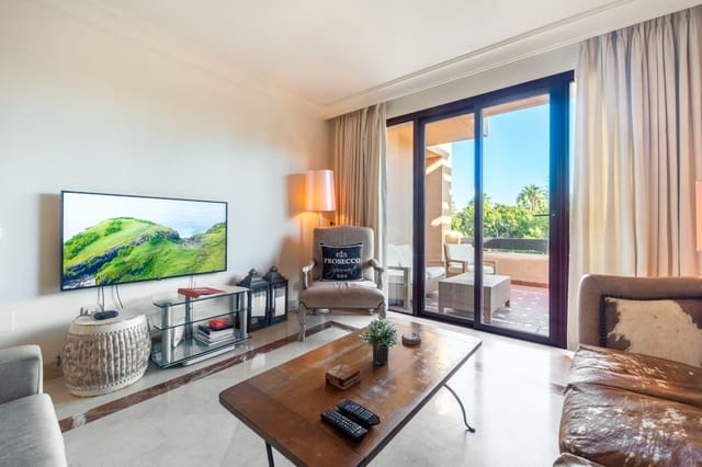 2 sovrum Lägenhet till salu i San Pedro de Alcantara, Marbella med pool garage - 795 000 € (Ref: 9317664)
