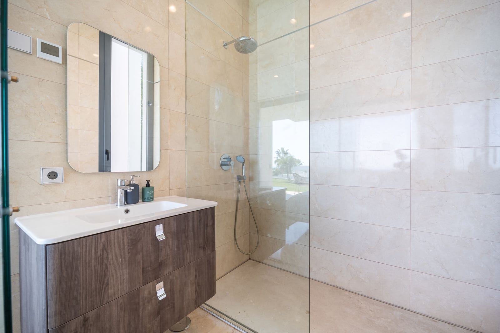 5 slaapkamer Villa te koop in Benahavis met zwembad garage - € 3.950.000 (Ref: 9330477)