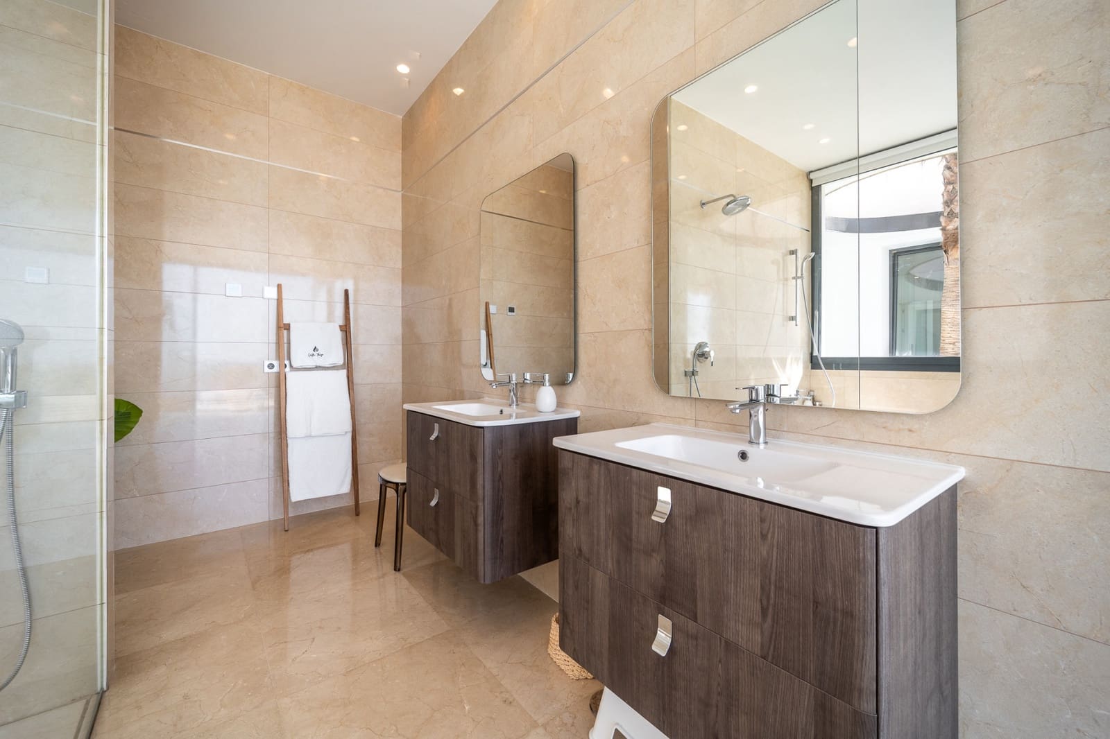 5 slaapkamer Villa te koop in Benahavis met zwembad garage - € 3.950.000 (Ref: 9330477)