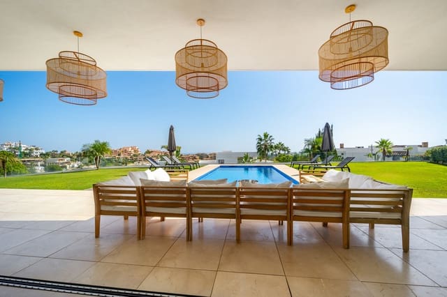 5 Zimmer Villa zu verkaufen in Benahavís mit Pool Garage - 3.950.000 € (Ref: 9330477)