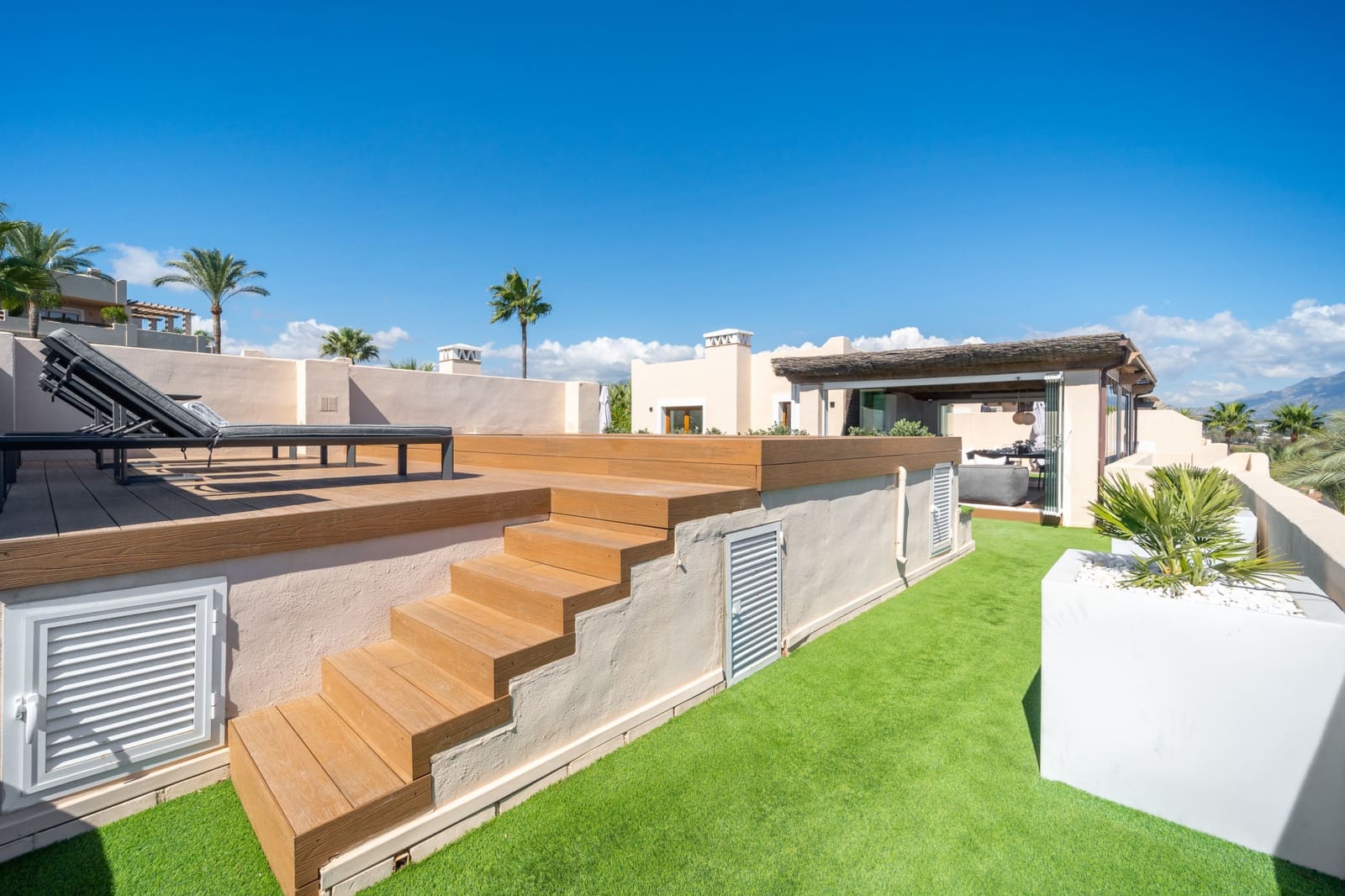 3 soverom Penthouse til salgs i Cancelada med svømmebasseng garasje - € 1 495 000 (Ref: 9337782)