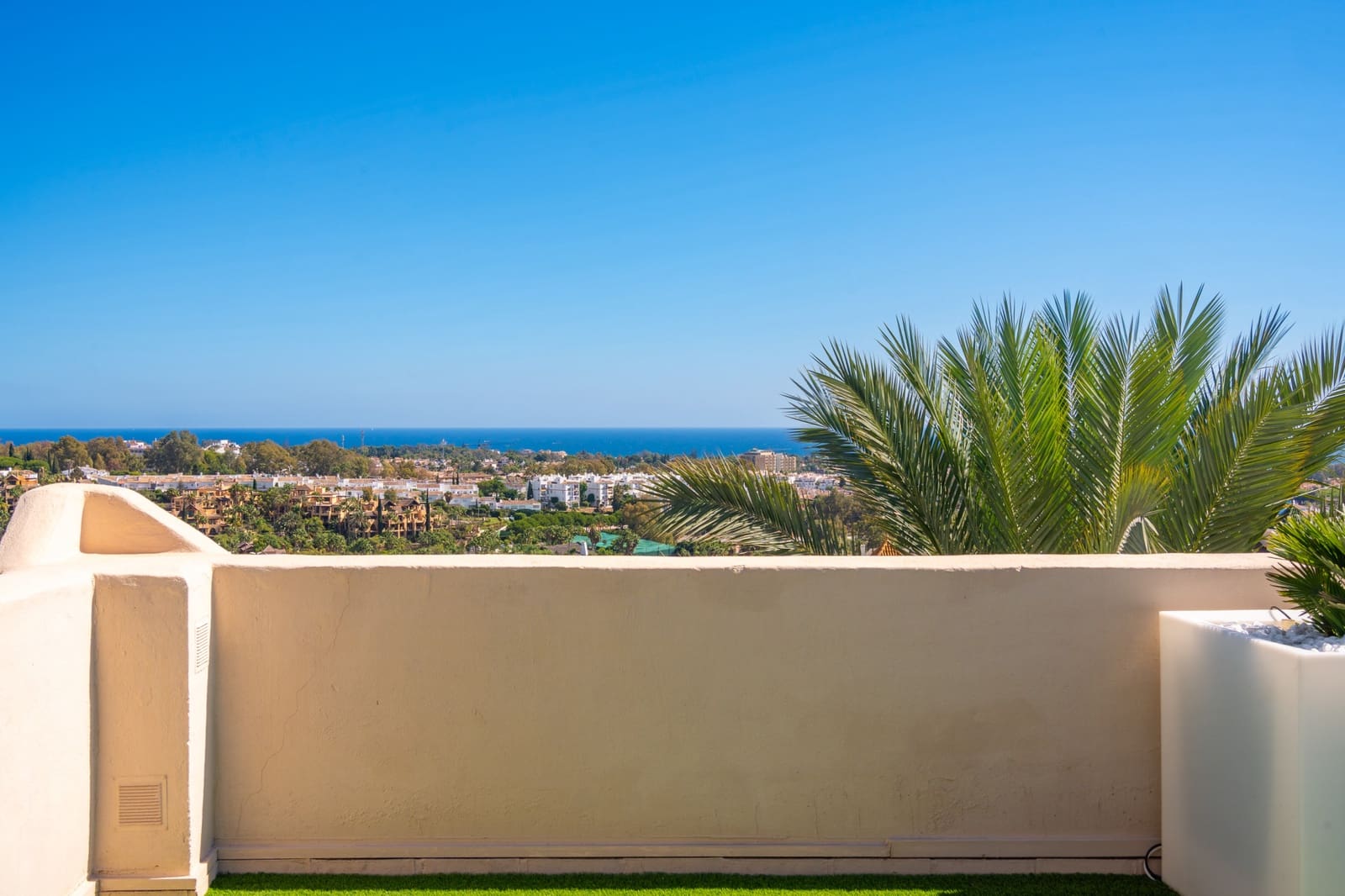 3 soverom Penthouse til salgs i Cancelada med svømmebasseng garasje - € 1 495 000 (Ref: 9337782)