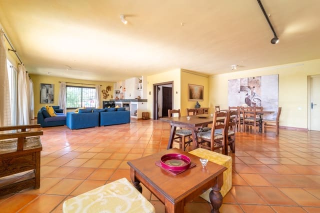 6 Zimmer Villa zu vermieten in Marbella mit Pool Garage - 6.800 € (Ref: 9339180)