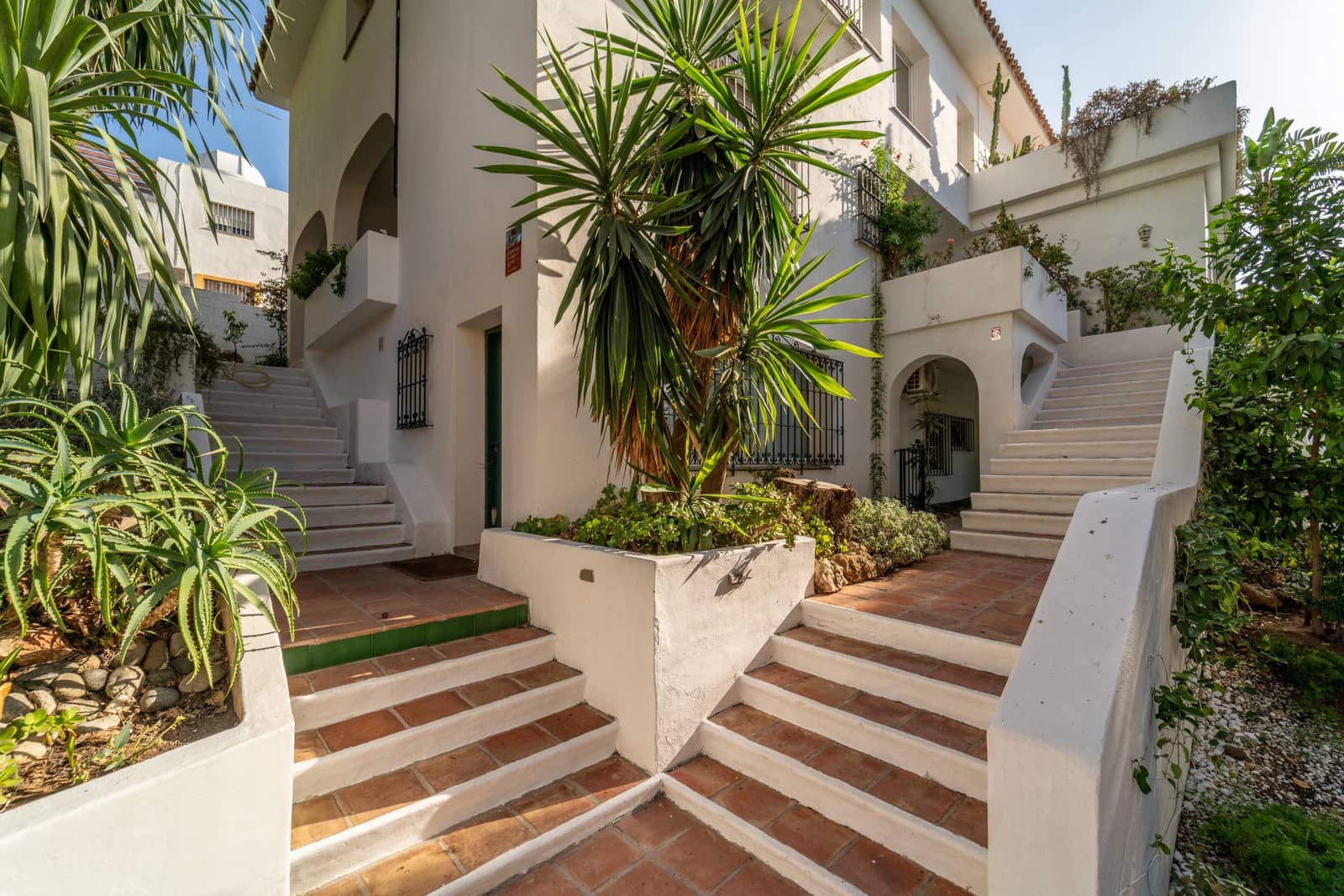 6 Zimmer Villa zu vermieten in Marbella mit Pool Garage - 6.800 € (Ref: 9339180)