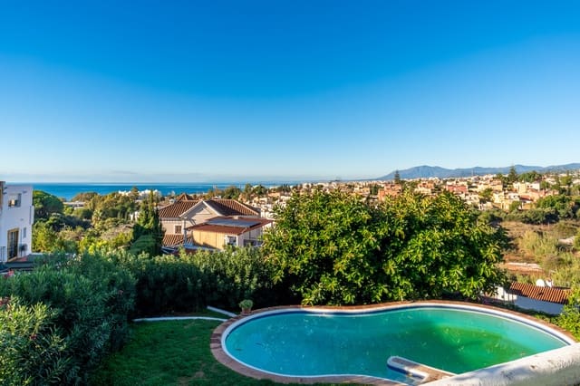 6 Zimmer Villa zu vermieten in Marbella mit Pool Garage - 6.800 € (Ref: 9339180)