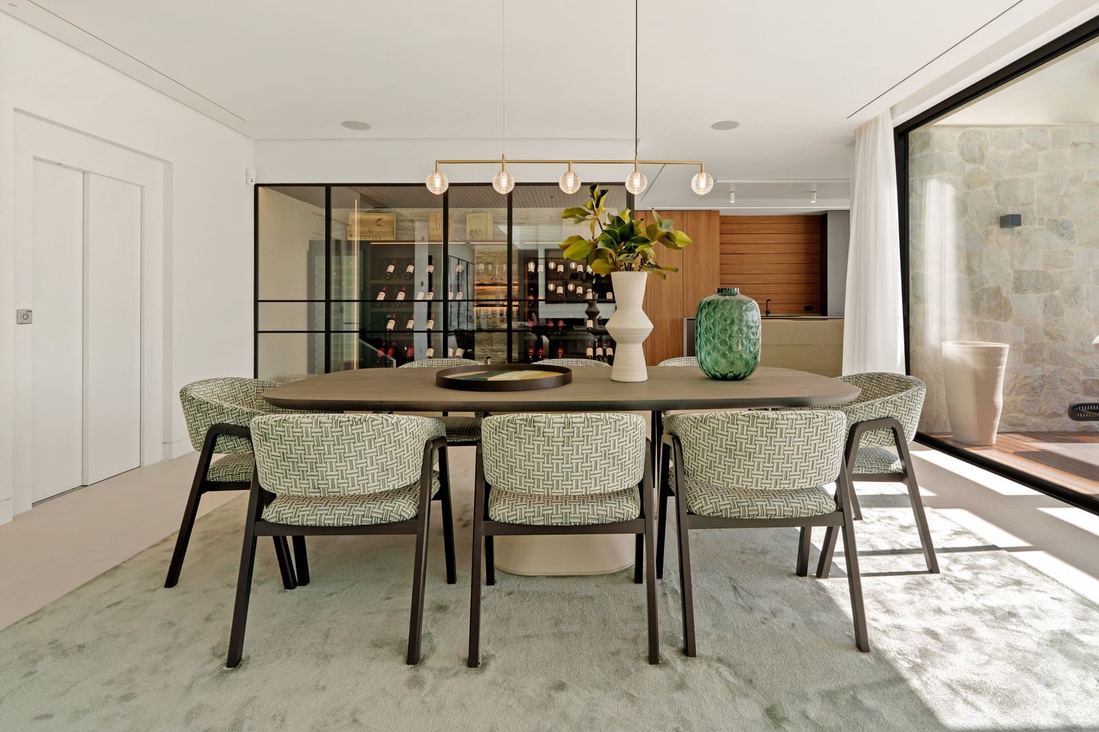 6 bedroom Villa for sale in Benahavis with pool garage - € 7,450,000 (Ref: 9347101)