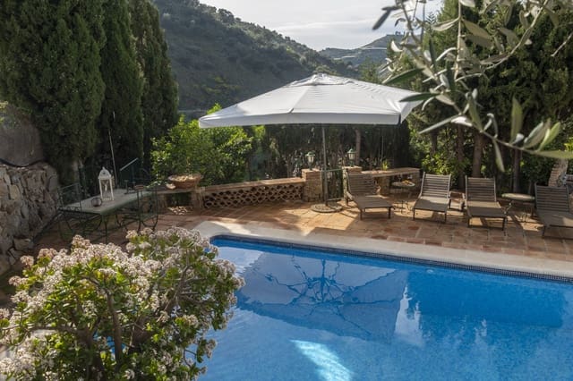 6 sovrum Villa till salu i Sayalonga med pool - 780 000 € (Ref: 9349315)