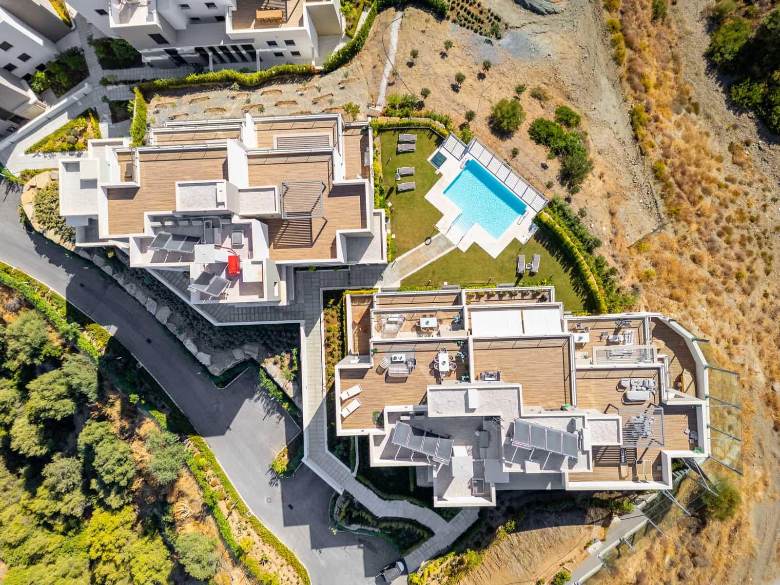 2 slaapkamer Appartement te koop in Marbella met zwembad garage - € 700.000 (Ref: 9359052)