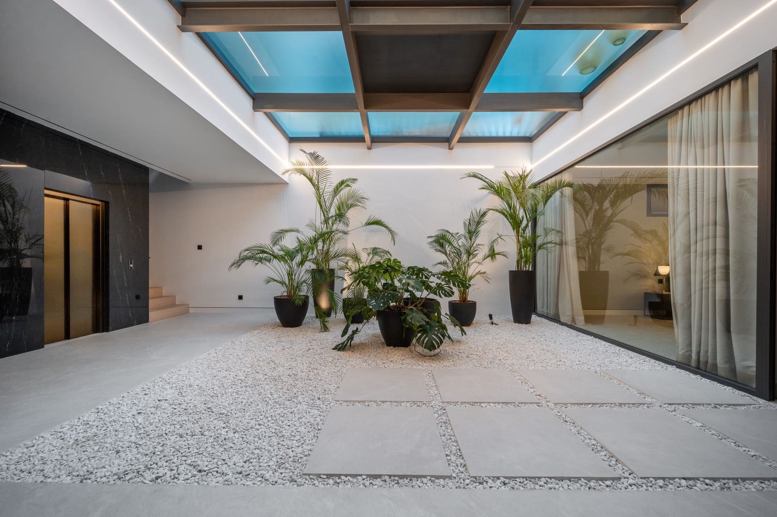 5 Zimmer Villa zu verkaufen in Golden Mile mit Pool Garage - 9.500.000 € (Ref: 9375278)