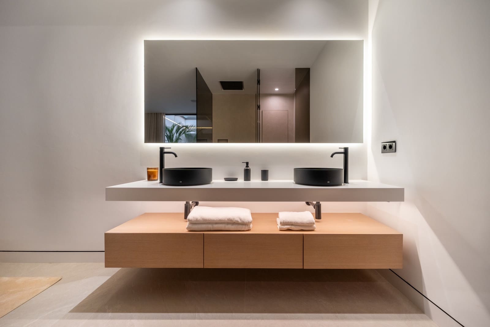 5 Zimmer Villa zu verkaufen in Golden Mile mit Pool Garage - 9.500.000 € (Ref: 9375278)