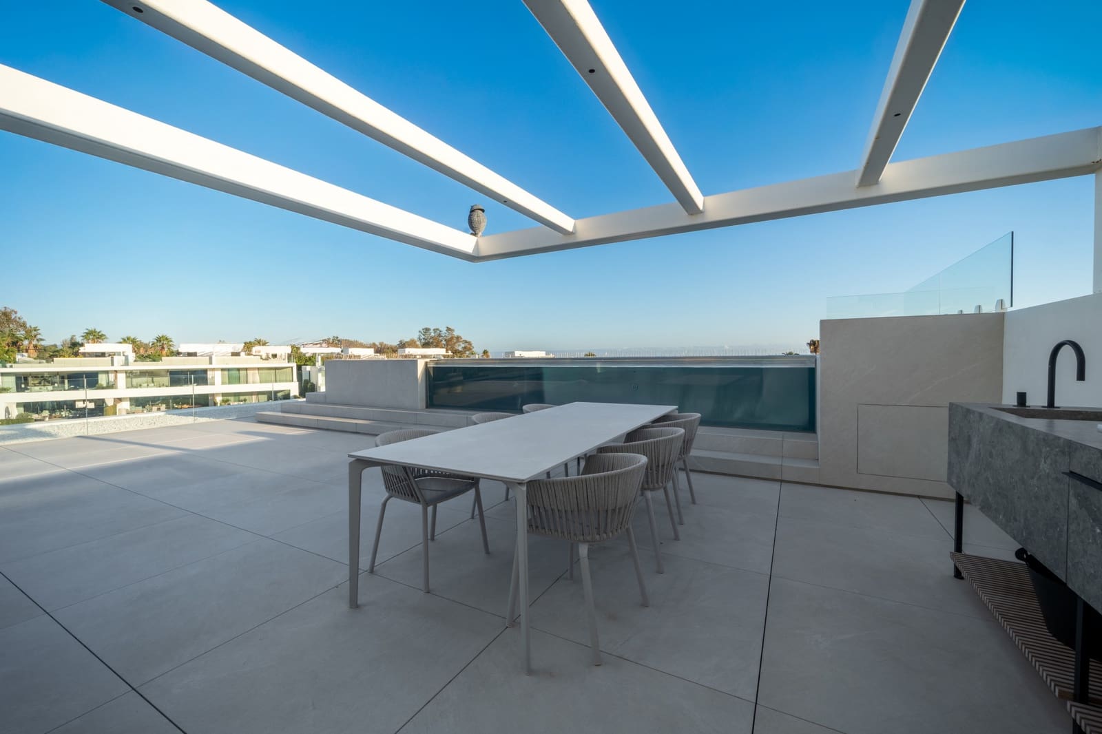 5 Zimmer Villa zu verkaufen in Golden Mile mit Pool Garage - 9.500.000 € (Ref: 9375278)