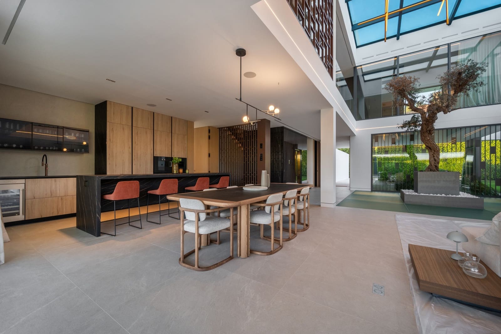 5 soverom Villa til salgs i Golden Mile med svømmebasseng garasje - € 11 300 000 (Ref: 9375278)