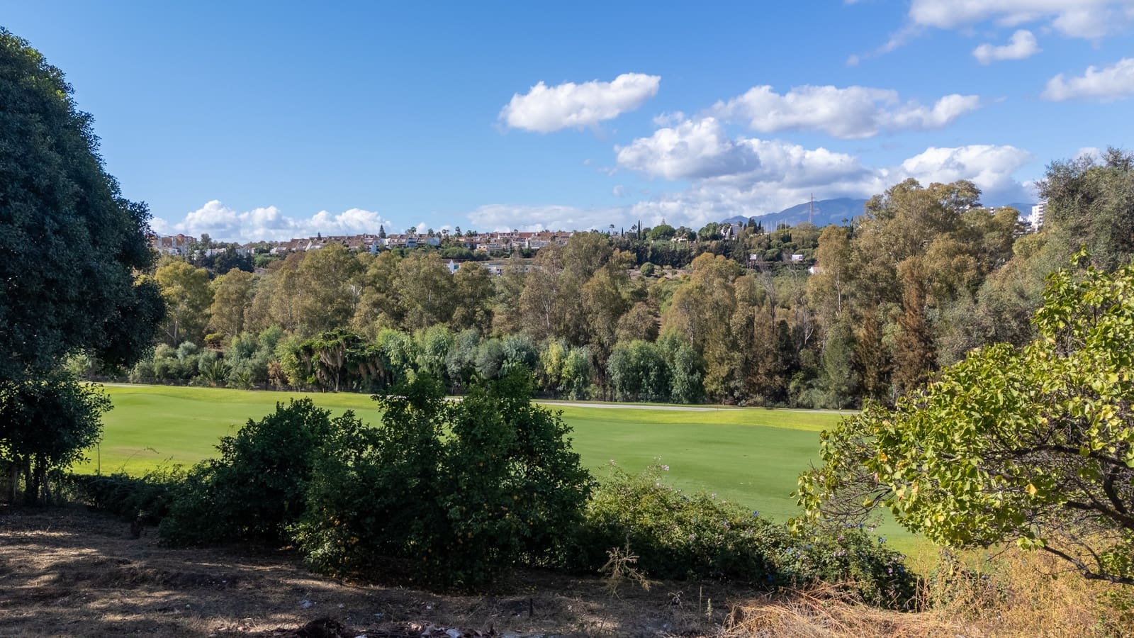 Byggegrund til salg i Guadalmina - € 985.000 (Ref: 9375279)