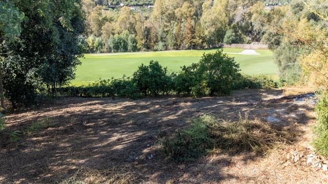 Building Plot for sale in Guadalmina Alta, Marbella - € 985,000 (Ref: 9375279)